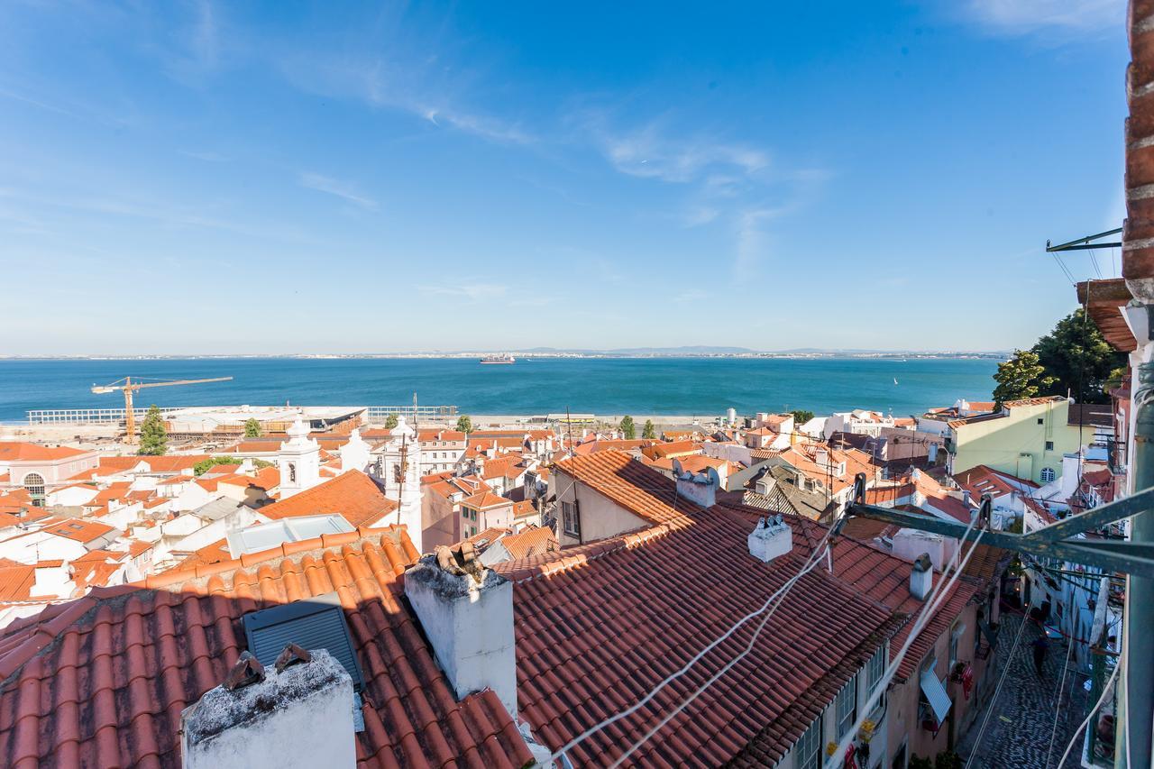 Bairrus Lisbon Apartments - Alfama III Екстер'єр фото